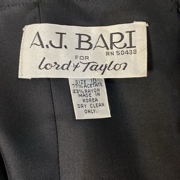STUNNING Vintage find! A.J. Bari for Lord & Taylor LBD - Picture 2 of 6